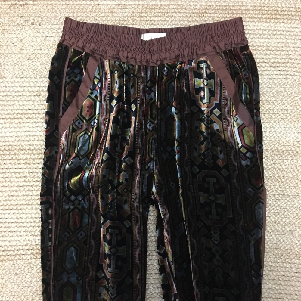 Elevenses velvet jogger pants